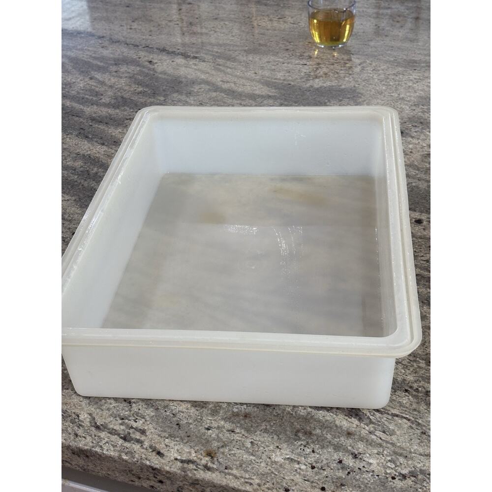 Vintage Tupperware Cake Keeper Harvest Gold Base 2 Covers 14.5” x 10.5” - Picture 5 of 11